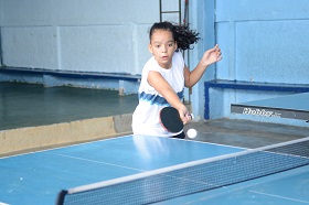 Quando a escola faz a diferença: aluna da Rede chega à seleção de tênis de mesa